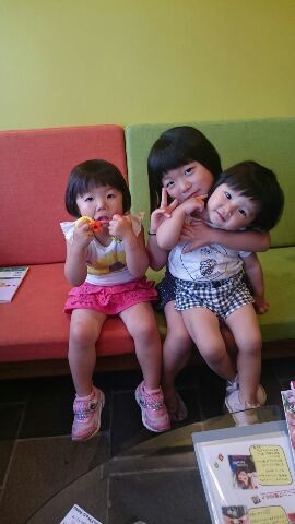 可愛い三姉妹