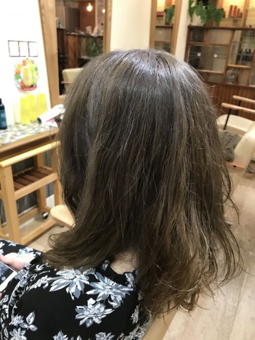アッシュカラー 折尾
